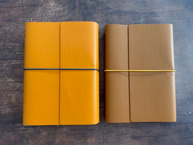 Protège-carnet rechargeable personnalisable en matière végétale, format, couleur et finitions au choix