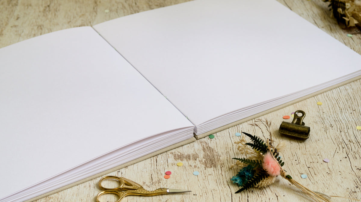 Livre d'or carré 25 × 25 cm personnalisable fait main, reliure copte, 60 pages