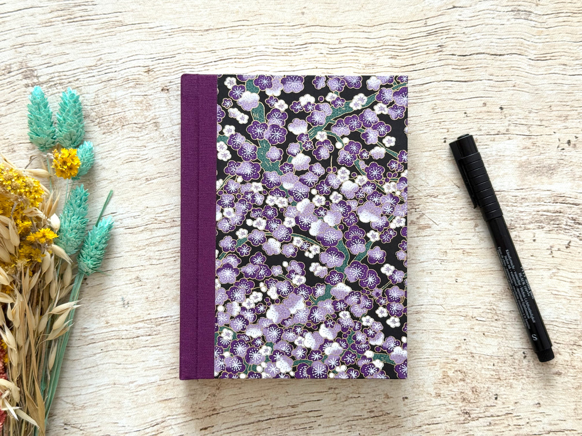 Carnet de notes format moyen personnalisable couverture rigide fait main