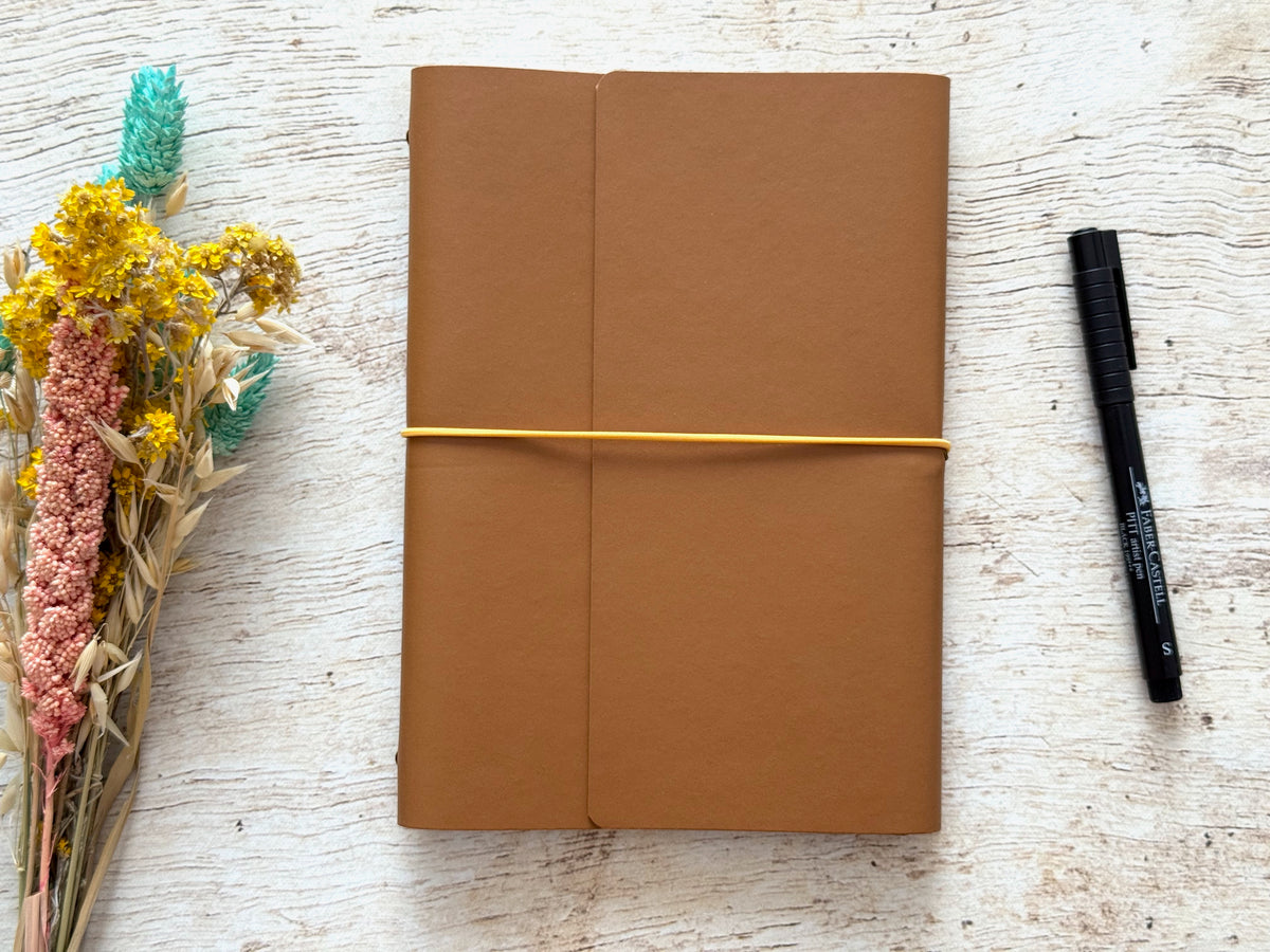 Carnet rechargeable fait main en matière végétale à base de pomme, couleurs et formats au choix