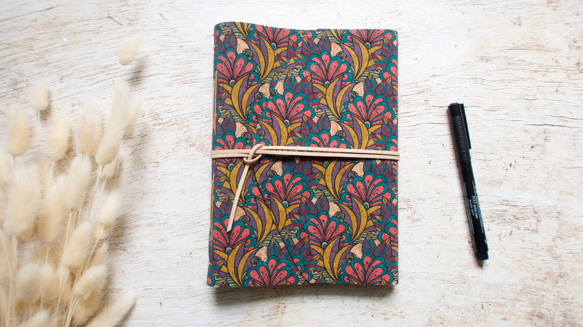 Carnet notes artisanal fait main format A5 couverture en liège à motif Kaléidoscope