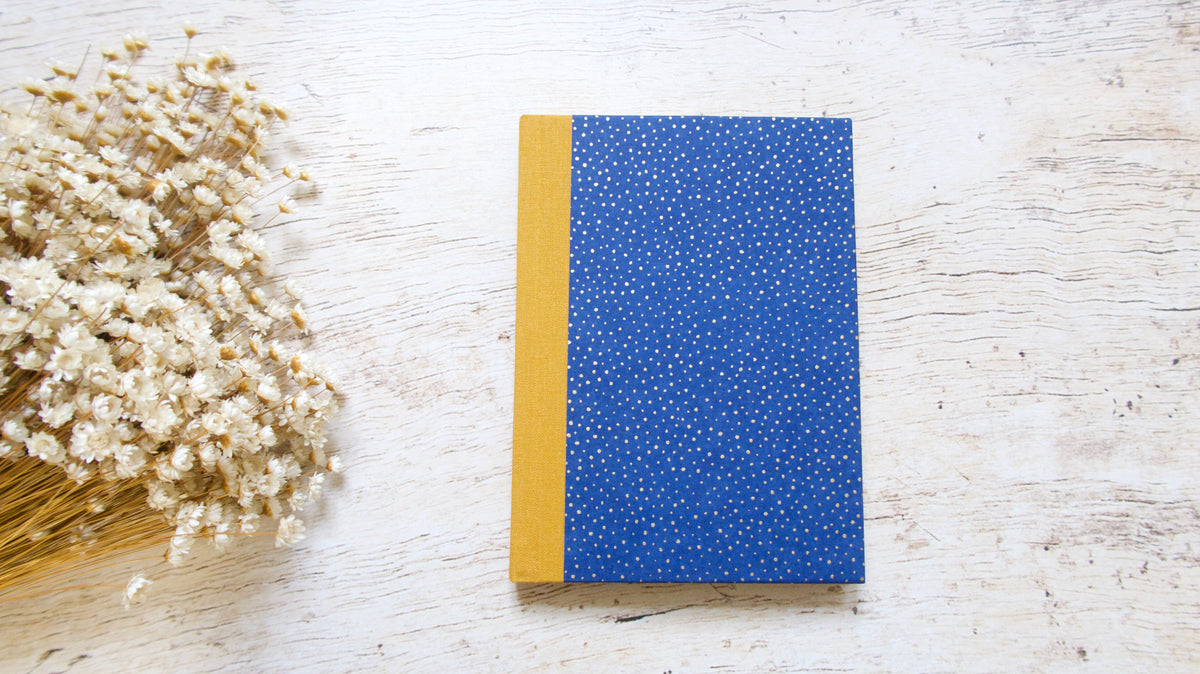Carnet de notes format moyen personnalisable couverture rigide fait main